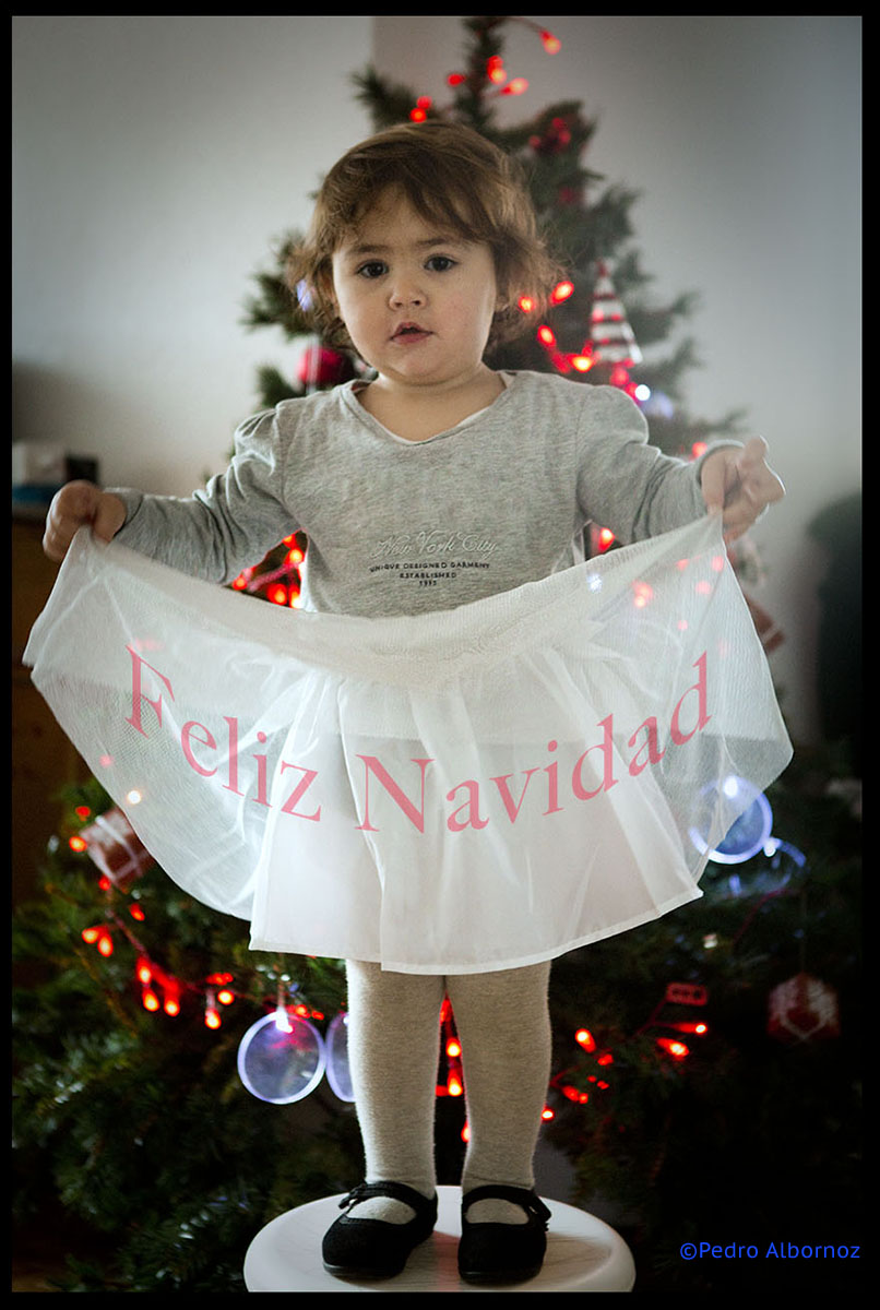 Bernadette os desea una muy feliz navidad.